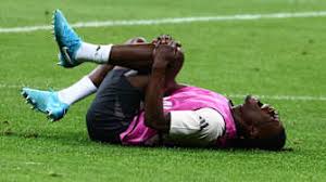 拉赫接过队 拉赫接过队